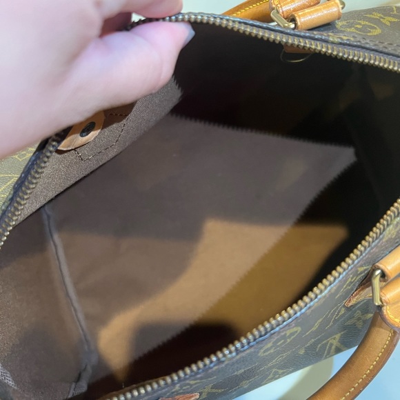 Vintage Louis Vuitton Speedy 30 with Dust Bag - Picture 7 of 10